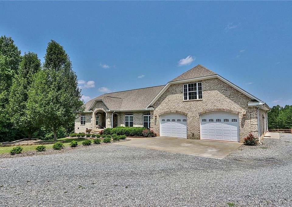 3429 Old Us Highway 421 E, Yadkinville, NC 27055 MLS 1101254 Zillow