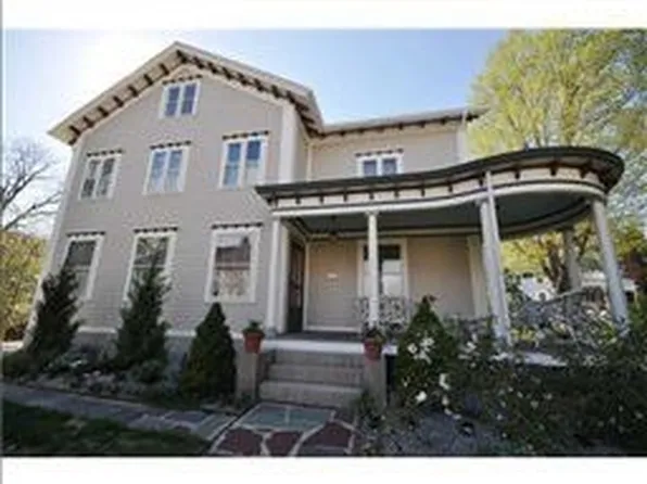 163 Peirce St, East Greenwich, RI 02818