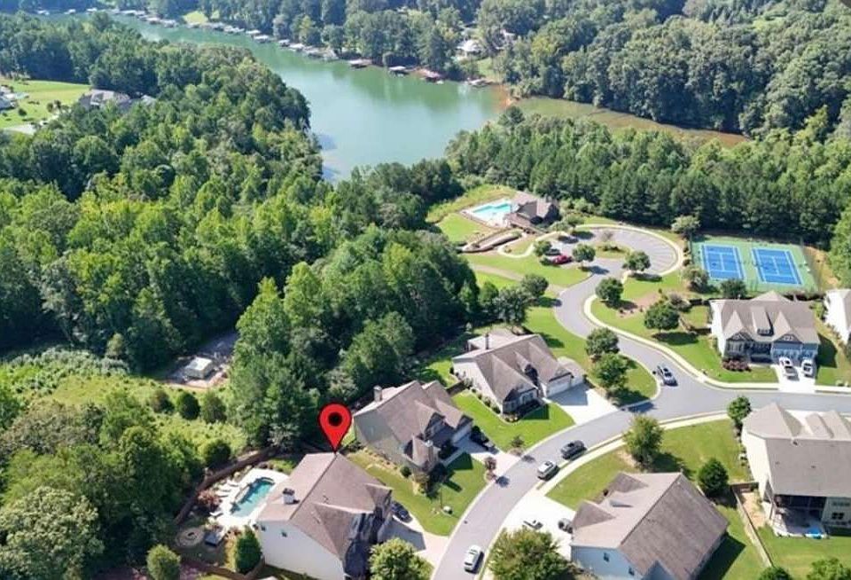 1st image of 41 Lake Sydney Dr
