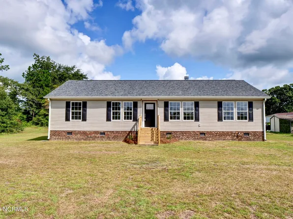 100 Country Court, Ernul, NC 28527