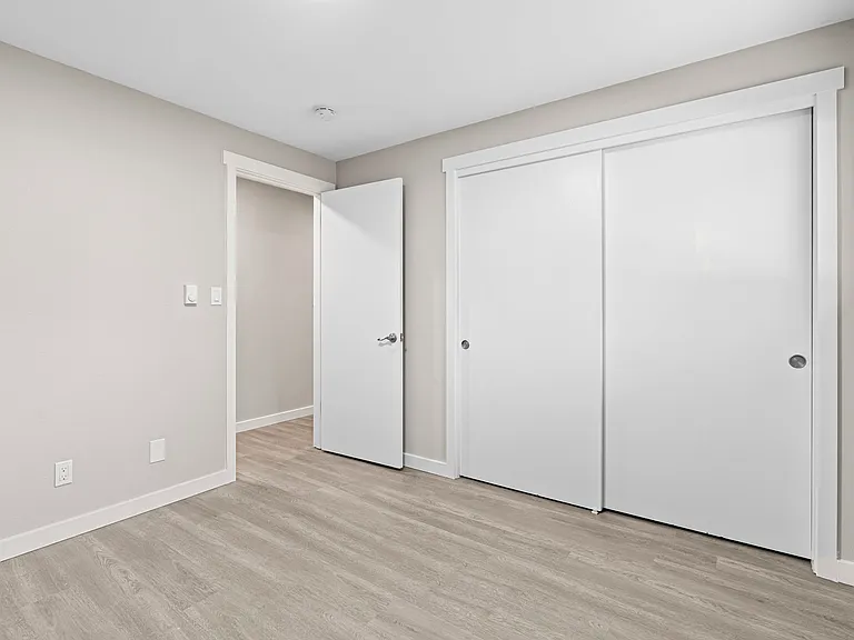 1055 Puget Dr #2 — Photo 4