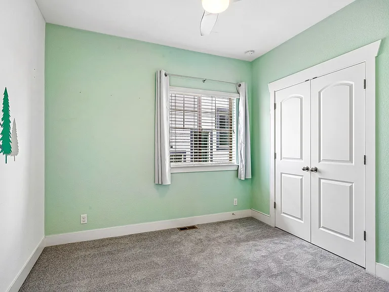 4988 Trenton St — Photo 13