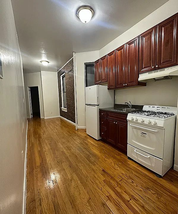 1st image of 406 W 56th St APT 3E
