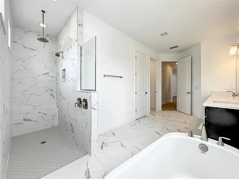 4379 Renly Ln — Photo 40