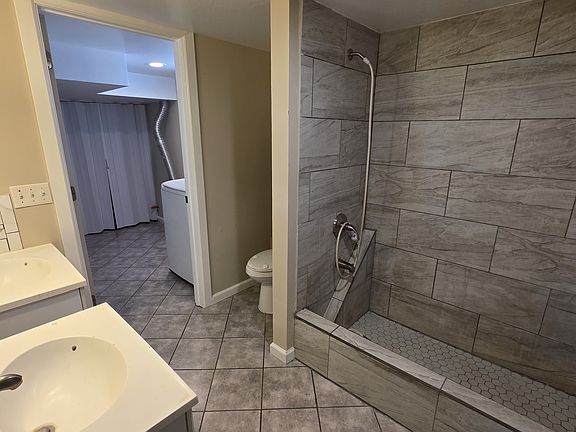 5th image of 1925 Poplar Ave #1