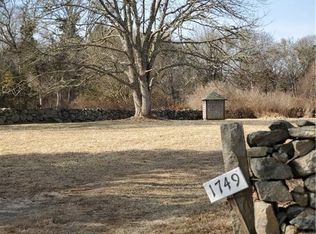 1749 Main Rd, Westport, MA 02790