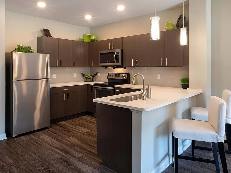 Cosmopolitan Apartments — Photo 12