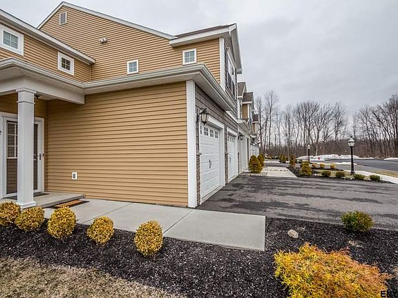2nd image of 2 Clarice Ln