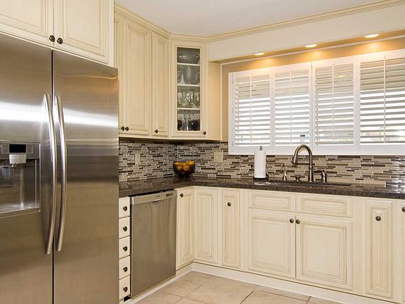 4th image of 474 Chaparral Dr