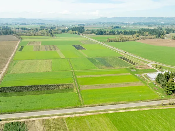 21713 French Prairie Rd NE, Saint Paul, OR 97137