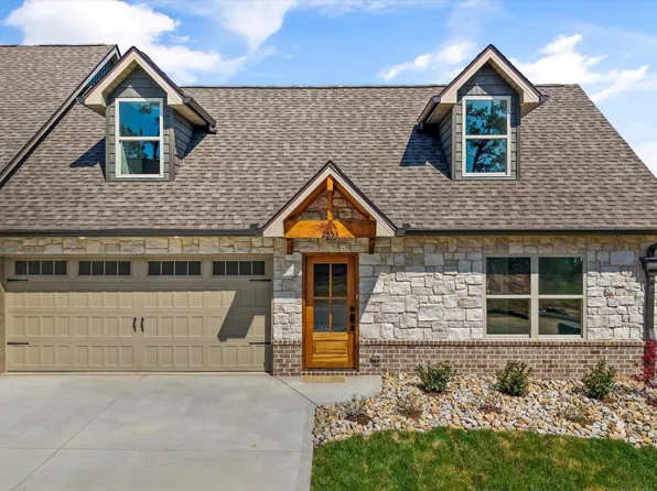 7553 Hollow Ridge Ln, Knoxville, TN 37931