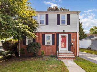 40 Lois Ave, Providence, RI 02908