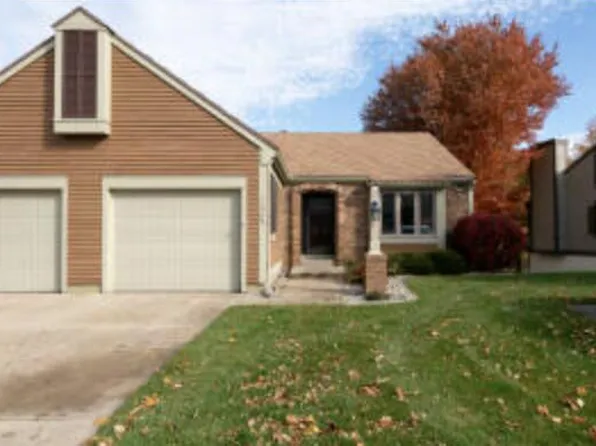 17509 Meadow Wood Rd #27, Spring Lake, MI 49456