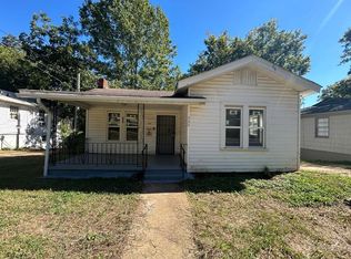 920 Woodward Rd, Midfield, AL 35228