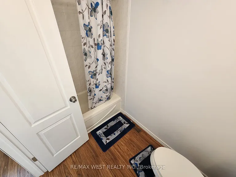 10658 Atwater Cres — Photo 22