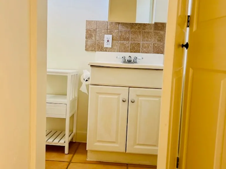 2458 Santa Ana Ave #B — Photo 16