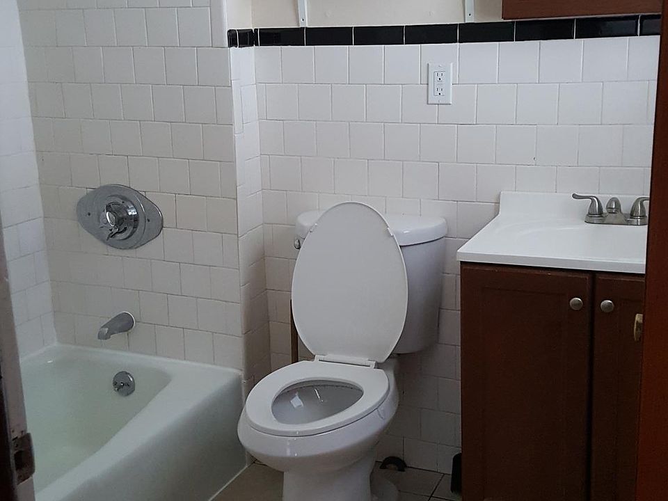 2nd image of 254 Baird St