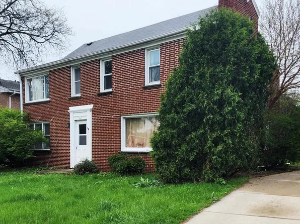 825 Glenview AVENUE #A-B-C-D, Wauwatosa, WI 53213