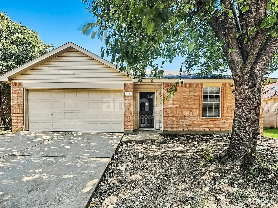 1120 Boxwood Dr
