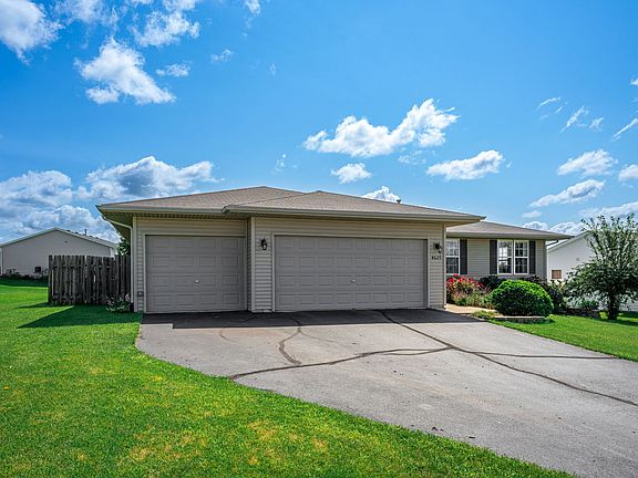 3rd image of 4629 Pagoda Dr