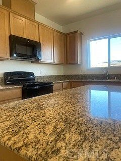3rd image of 104 Squaw Valley Dr