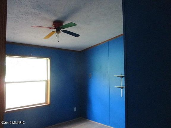 263-384281 Bedroom 2