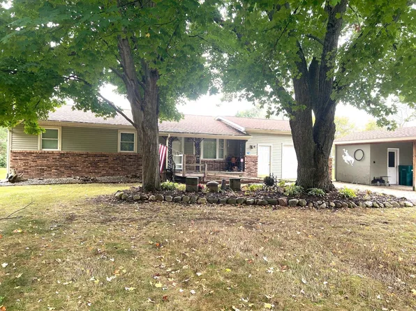 202 Valley Ln, Perry, MI 48872