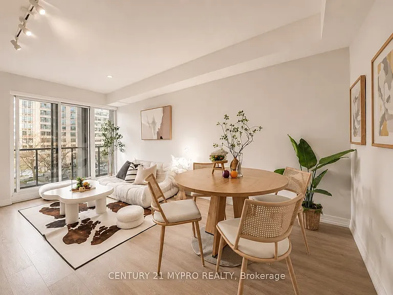 251 Jarvis St #315 — Photo 3