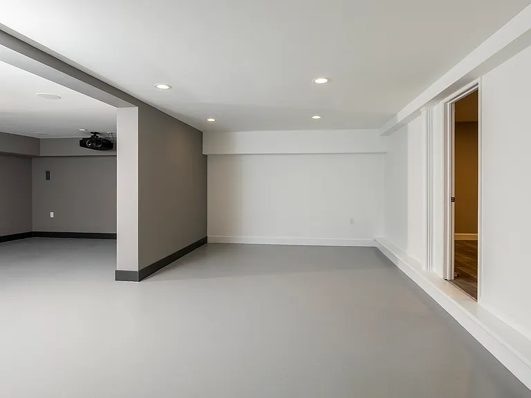 1117 Red Fox Rd — Photo 45