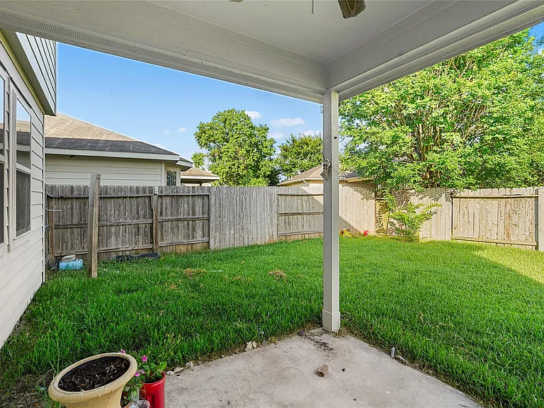 15622 Marble Bluff Ln — Photo 25