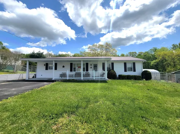 38 Walnut St, Peterstown, WV 24963