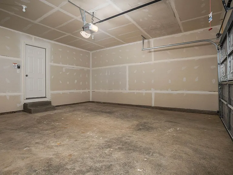 5643 Claremount St — Photo 19