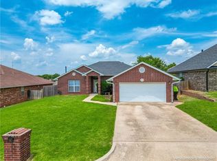 709 Crosswind Dr, Purcell, OK 73080