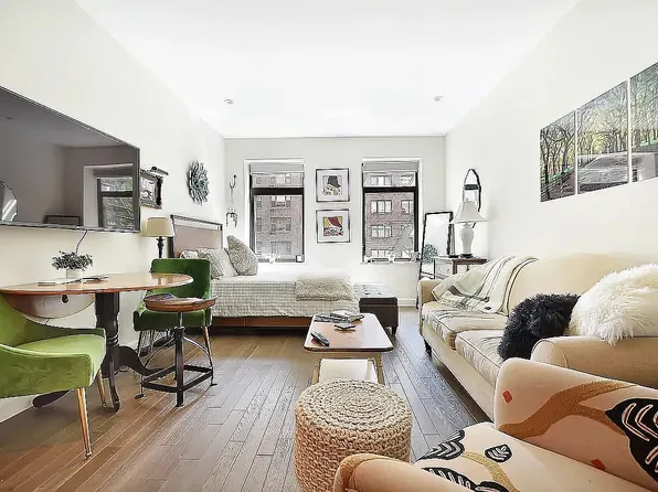 44 E End Ave APT 2D, New York, NY 10028