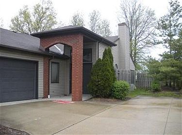 1st image of 5217 Parkhurst Dr