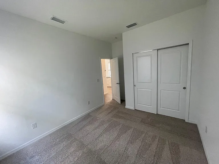 15249 Shady Palms Ln — Photo 28