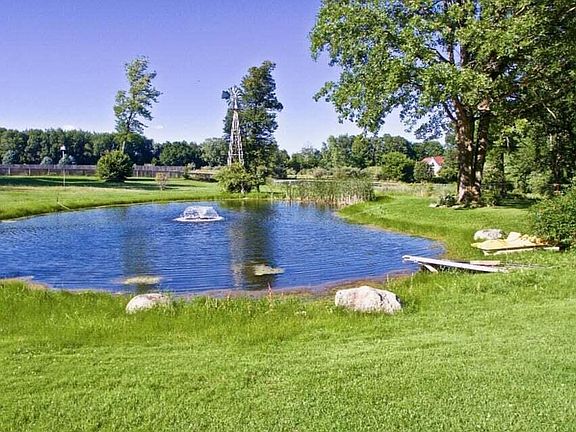 2nd image of 11640 W Monroe Rd