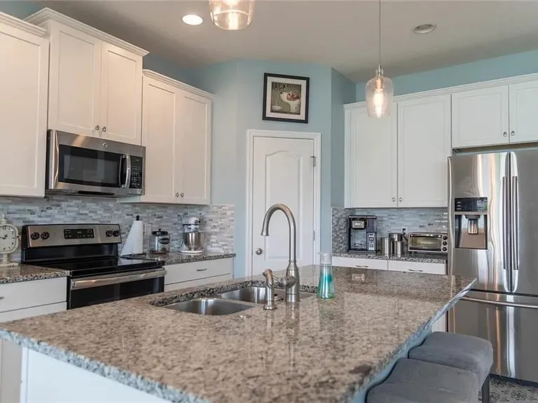 3169 Zander Dr — Photo 7