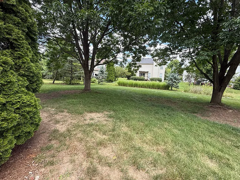 5990 Rings Rd — Photo 38