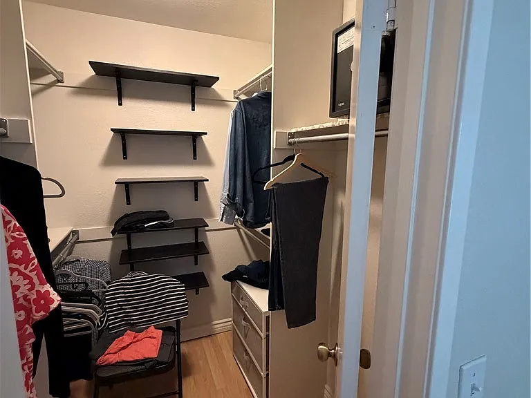 168 Gallery Way — Photo 13