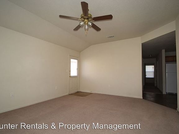 3rd image of 4106 Primrose Dr Unit A