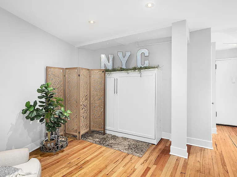 67 E 11th St #201 — Photo 8
