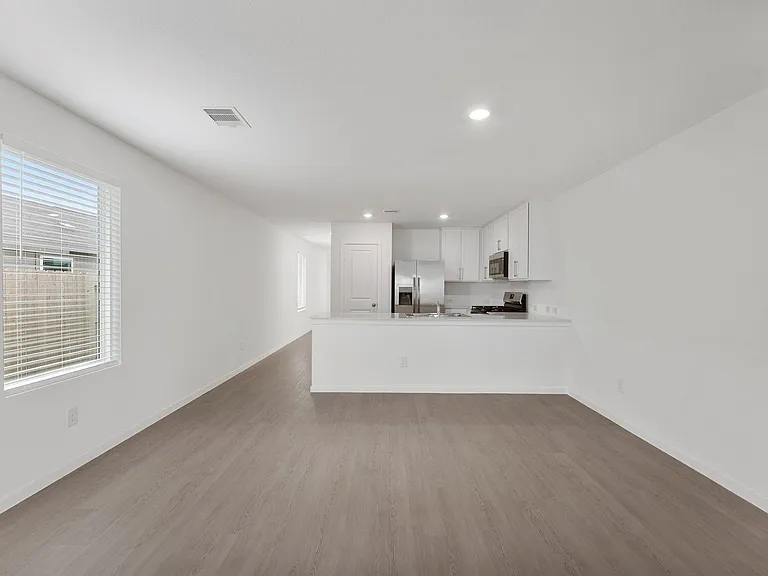 706 Umbrella Tree Dr — Photo 8