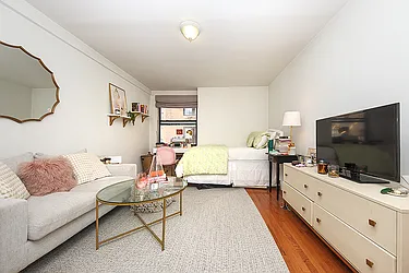 Rented by Rita S Citrin, LREB