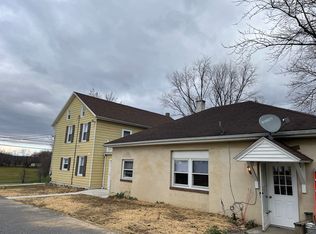 790 W Newport Rd APT 2, Lititz, PA 17543