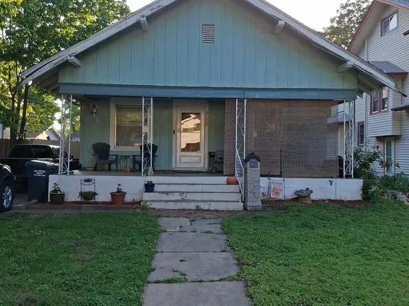 225 N Lorraine Ave, Wichita, KS 67214