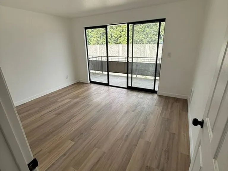 Majestic View Apt — Photo 32
