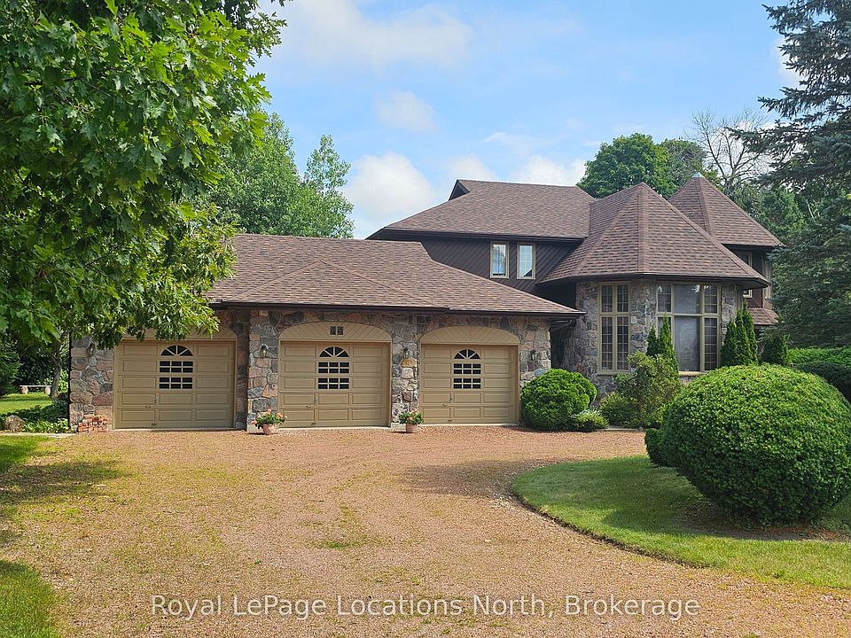 1st image of 44 Kelley Cres