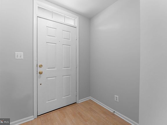 5th image of 43127 Autumnwood Sq
