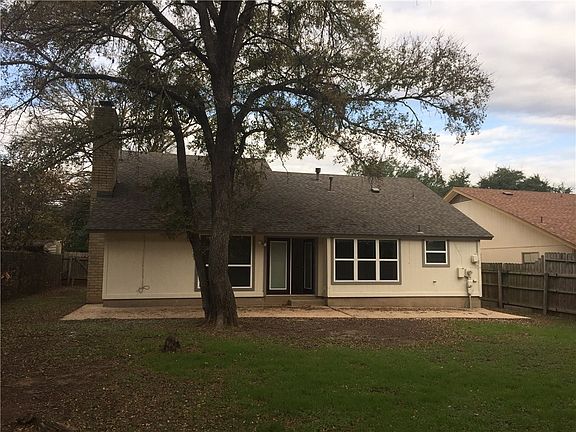 2nd image of 10025 Woodland Village Dr